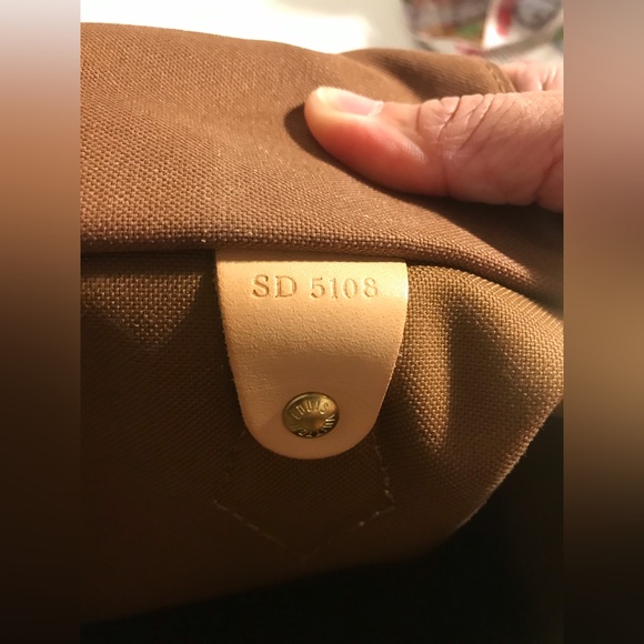 LOUIS VUITTON Monogram Speedy Bandouliere 30 - Picture 4 of 14